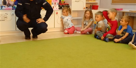 Powiększ grafikę: Spotkanie z Policjantem prelekcja dotycząca bezpieczeństwa