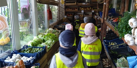 Powiększ grafikę: Przedszkolaki w sklepie - Warzywniak