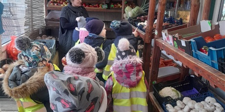 Powiększ grafikę: przedszkolaki z wizytą w warzywaniaku