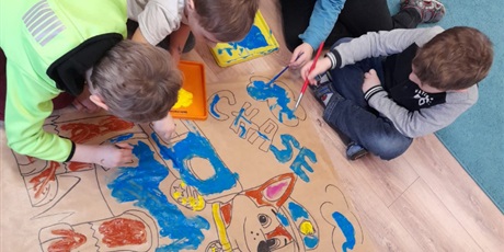 Powiększ grafikę: psi patrol malowany przez dzieci z grupy motylków