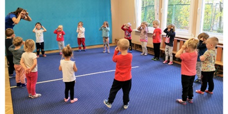 Powiększ grafikę: zajęcia taneczne JUST DANCE