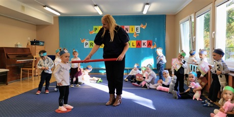 Powiększ grafikę: Amelia jest pasowana na przedszkolaka